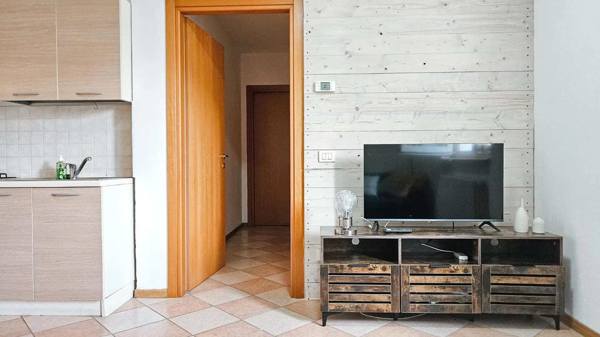 Apartamento 10 Minuti Da Gardaland Con Piscina E Giardino Salionze