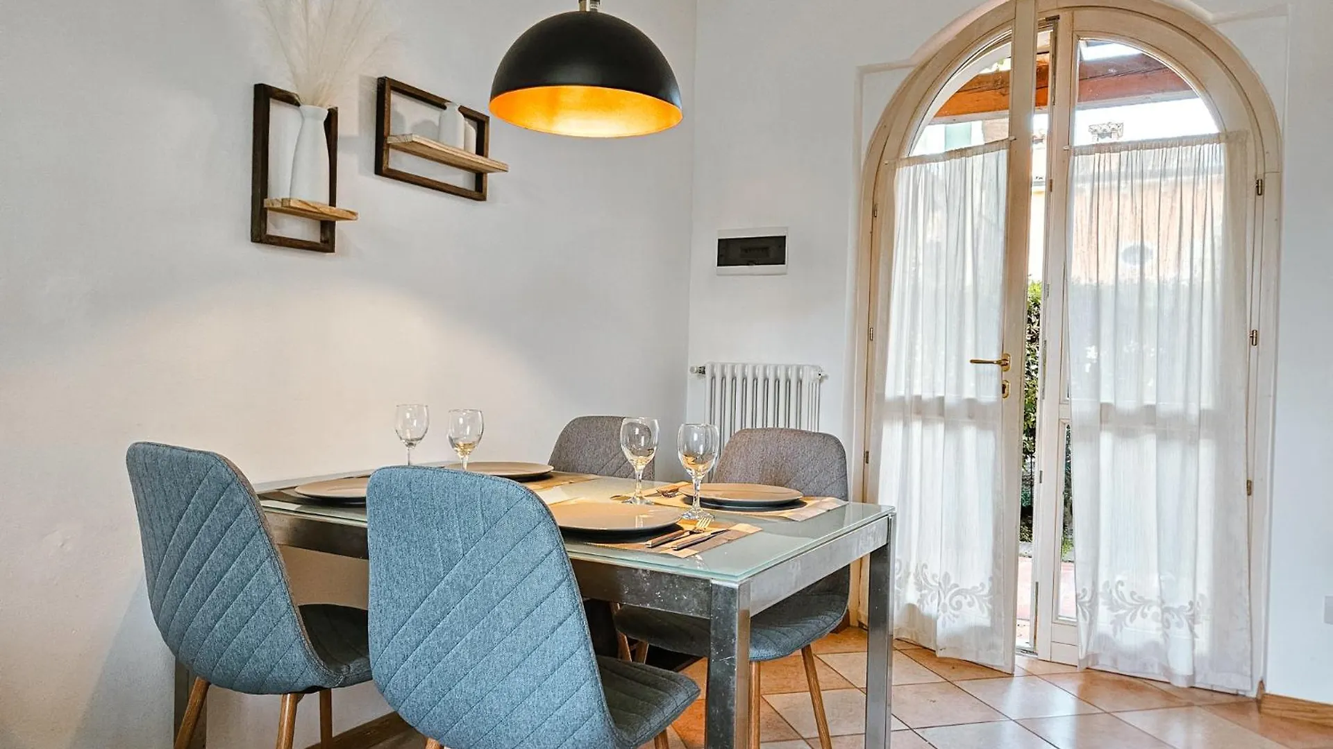Apartamento 10 Minuti Da Gardaland Con Piscina E Giardino Salionze